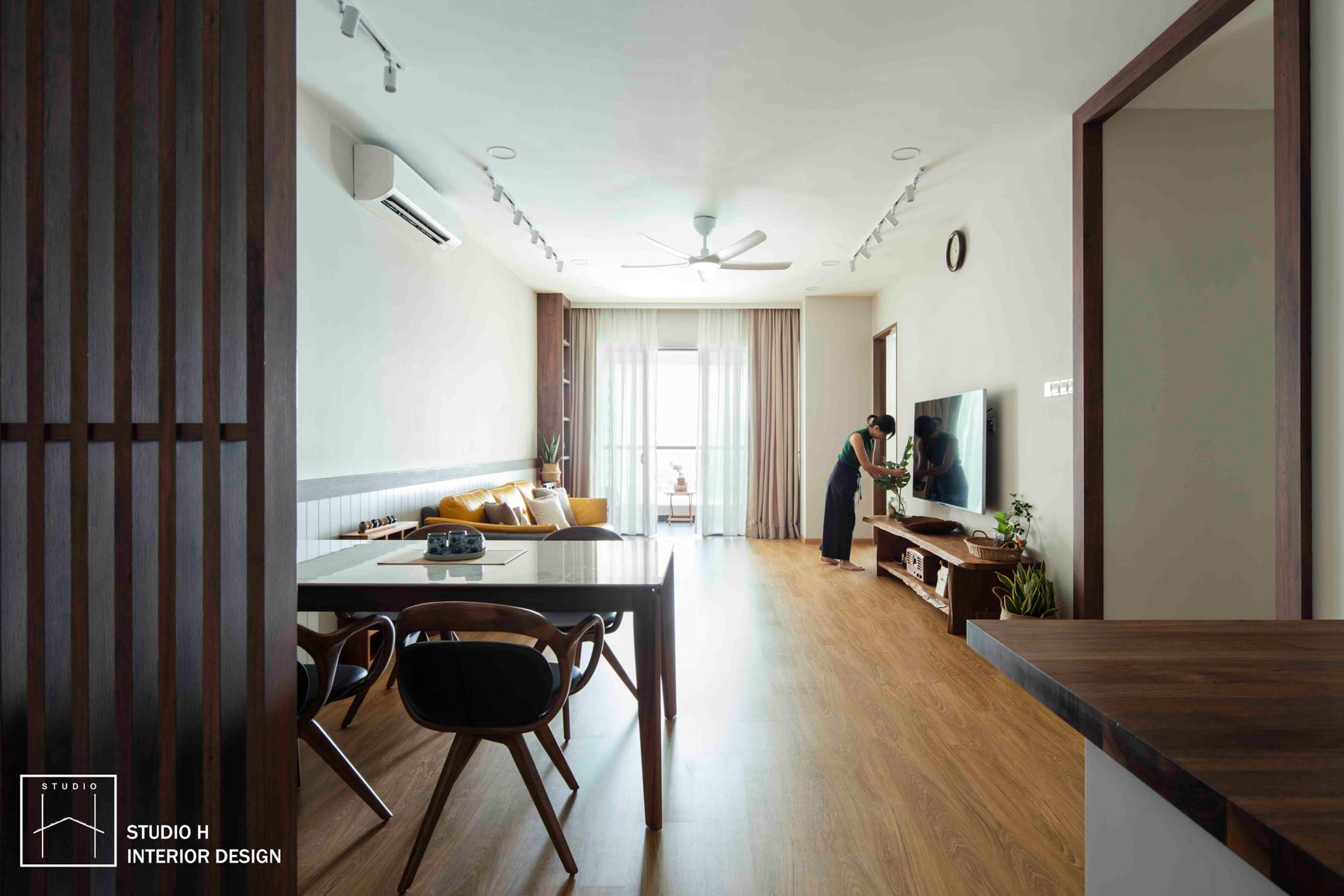 CW-house-dining-living-divider-japanese-zen-interior-design-renovation-resized